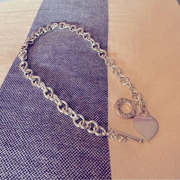 Tiffany & Co. Jewelry - Tiffany & Co. .925 sterling silver heart toggle necklace.